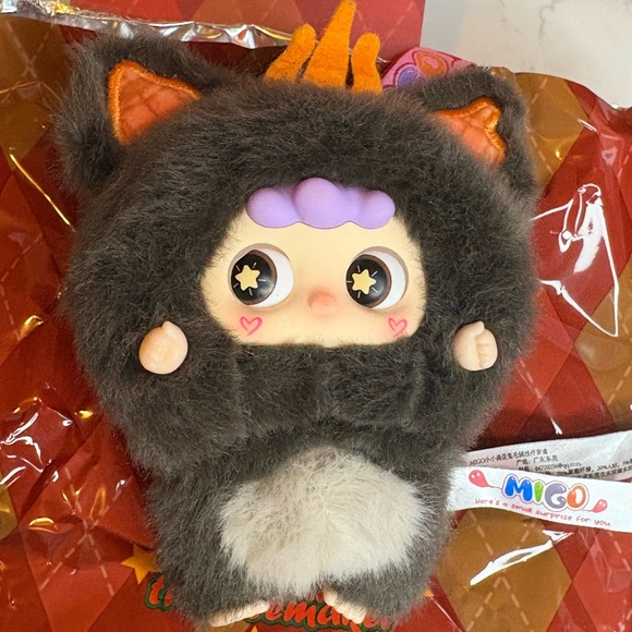 Migo Troublemaker Other - Migo Troublemaker CONFIRMED- The King’s Crown Pendant